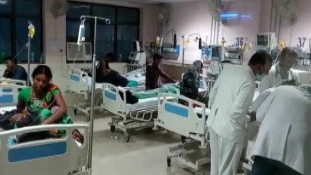 Már 71 gyerek halt meg oxigénhiány miatt egy kórházban Indiában – videó