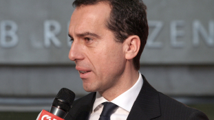 Néppárti-szabadságpárti koalícióra számít a szociáldemokrata kancellár Ausztriában
