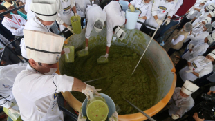 Politikai célból (is) készült guacamole 25 ezer avokádóból