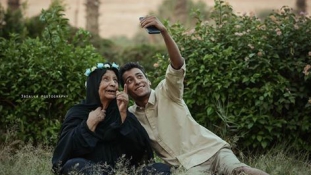 Egész Egyiptomot levette a lábáról a nagymama fotóival egy fiatal férfi