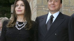 Berlusconi nejének vissza kell fizetnie 60 millió euró tartásdíjat