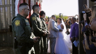 A szerelem mindent legyőz: amerikai-mexikói házasság a határon – videó
