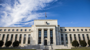 Óvatos kamatlábemelés – váltás után is folyamatosság várható a Fednél