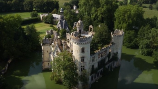 6.500 idegen mentett meg egy elhagyatott mesebeli kastélyt Franciaországban