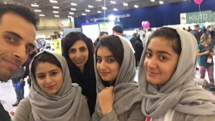 Afgán lányok nyertek robotépítő versenyt Észtországban