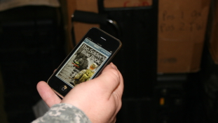 Egy hadsereg, mely az okostelefonok ellen háborúzik – videó