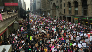 Nők Trump ellen – tömegtüntetések Amerikában