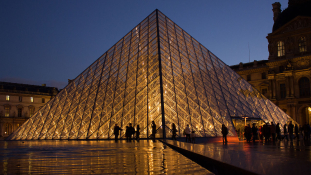 Kiállítás a párizsi Louvre remekműveiből Teheránban – videó