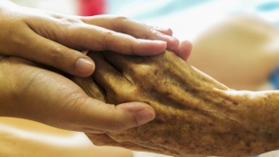 Spanyolország megtette az első lépést az eutanázia legalizálása felé