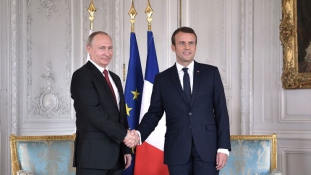Macron: Oroszország Európához tartozik