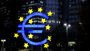 Lesz közös költségvetése az eurózónának