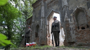 Lengyel-ukrán viták a második világháború idején elkövetett népirtásokról