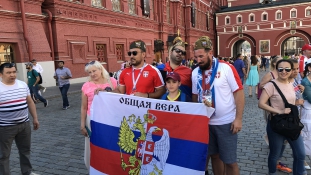 FIFA-büntetést kaptak az oroszok neonáci zászló miatt