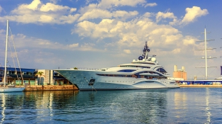 Így élnek a világ leggazdagabb emberei luxusjachtjaikon