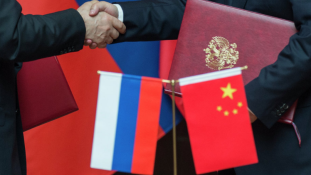 Kína és Oroszország fokozza együttműködését az USA-val szemben