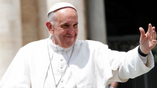 Ferenc pápa a családok világ találkozóján Írországban – videó