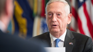 Amerikai hadügyminiszter: Oroszország nem léphet az USA helyébe a Közel-Keleten