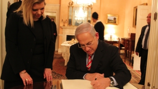 Per indult a First Lady ellen Izraelben
