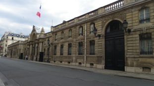 Letartóztatták a sárga mellényes vezért, aki meg akarta rohamozni az Élysée-palotát