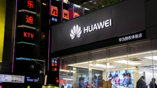 Amerika nyíltan megvádolta a Huawei-t, mely élre tört a G5 technológiában