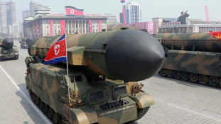 Észak-Korea nem mond le az atomfegyverekről az amerikai hírszerzés főnöke szerint