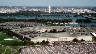 Újabb vezető távozik a Pentagonból