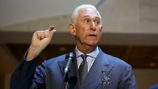 Letartóztatták Trump kampánytanácsadóját, Roger Stone-t