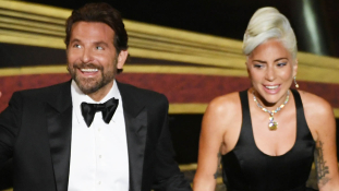Nemcsak a filmen alkot párost Lady Gaga és Bradley Cooper? – videó