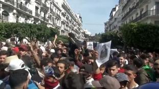 Milliós tüntetés Bouteflika rendszere ellen Algériában