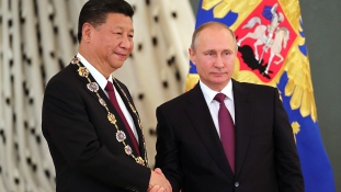 Kínai-orosz csúcstalálkozó lesz Szentpéterváron