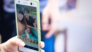 Dél-Koreában rehabra küldik az okostelefon-függő gyerekeket