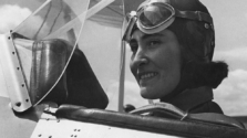 Az egyiptomi pilóta, Lotfia Elnadi volt az első női pilóta Afrikában.