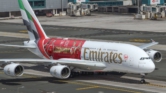 AZ EMIRATES KÜLÖNLEGES ARSENAL-FESTÉSŰ A380-AST MUTATOTT BE