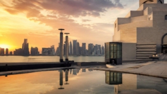 ELHUNYT HAMAD BIN KHALIFA AL THANI, KATAR EGYKORI EMÍRJE