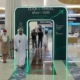 DUBAJBAN MÁR MOBILTELEFONON IS INTÉZIK AZ ÚTLEVÉL-ELLENŐRZÉST
